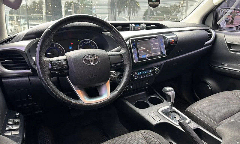 Toyota Hilux Cd Sr 4...