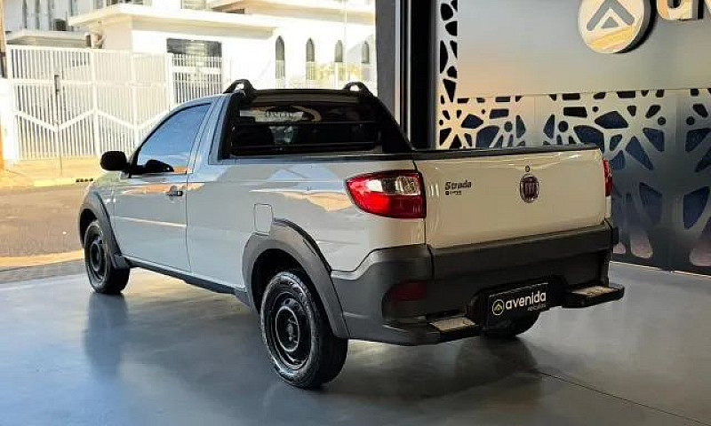 Fiat Strada Working ...