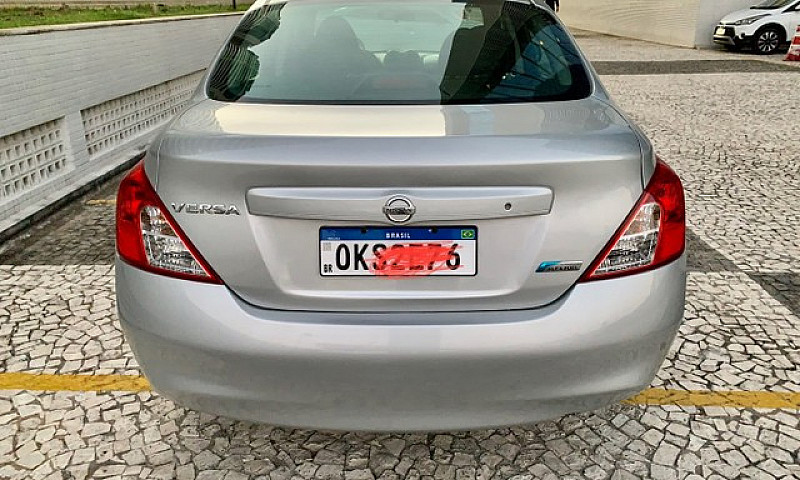 Versa 1.6 Sl 2013....