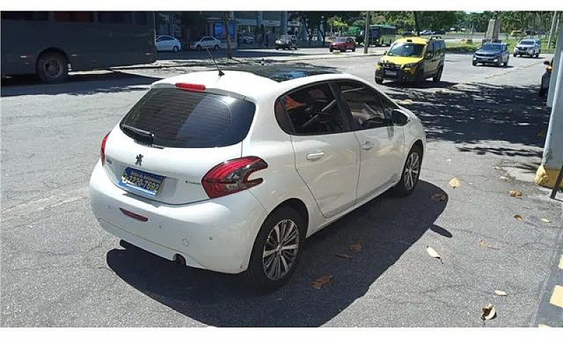 Peugeot 208 1.6 Grif...