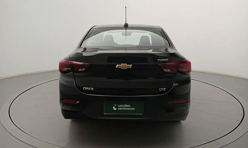 Chevrolet Onix Hatch...