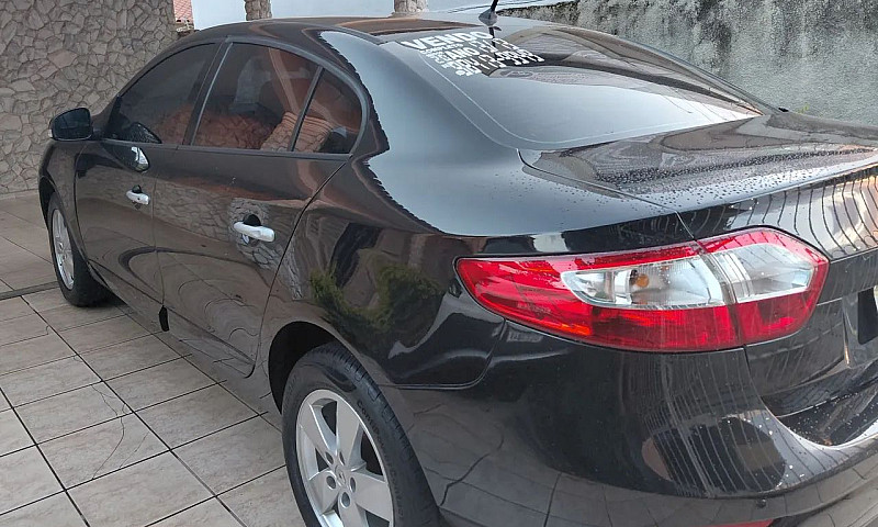 Renault Fluence Sed....