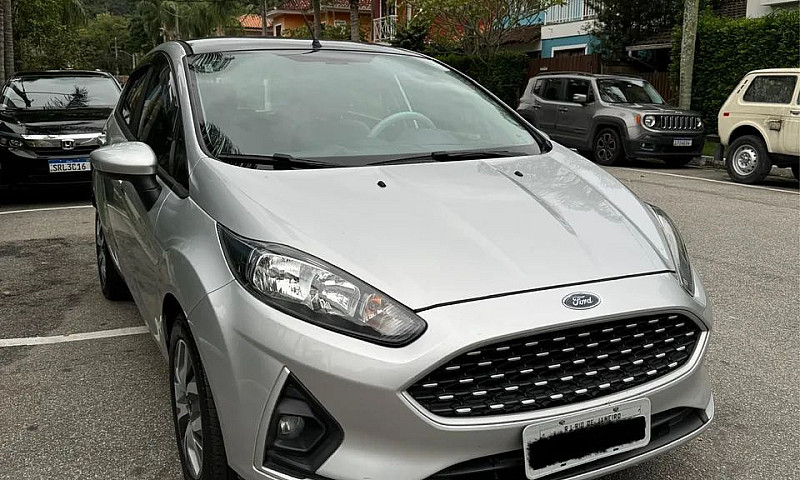 Ford Fiesta Se 1.6 1...