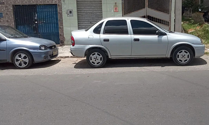 Chevrolet Corsa Sed....