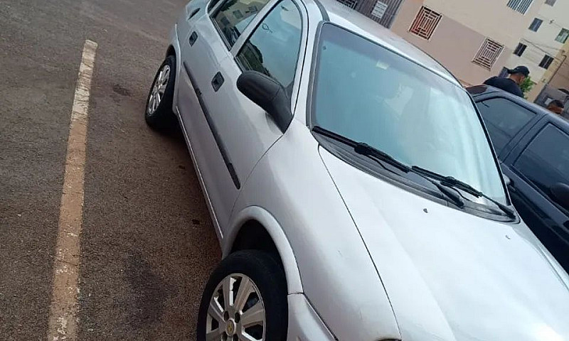 Chevrolet Corsa Sed....