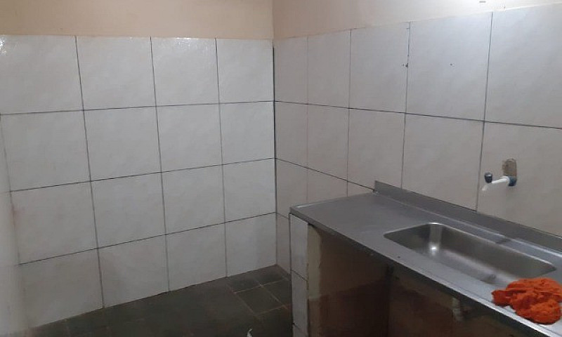 Casa Na Qnn 1 Ceilan...