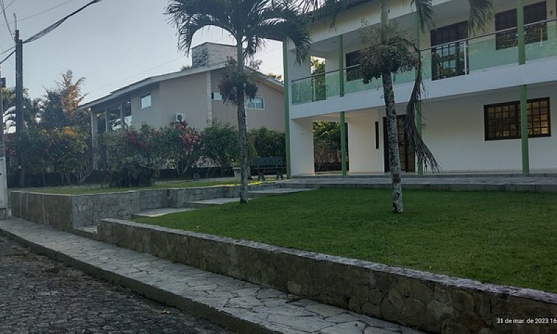 Casa Em Condomínio D...