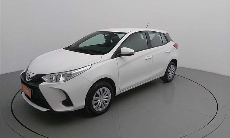 Toyota Yaris 2023 1....