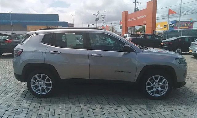 Jeep Compass 2022 1....