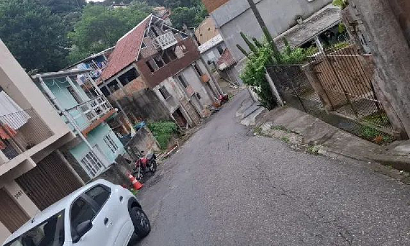 Apatamento Anual R$ ...