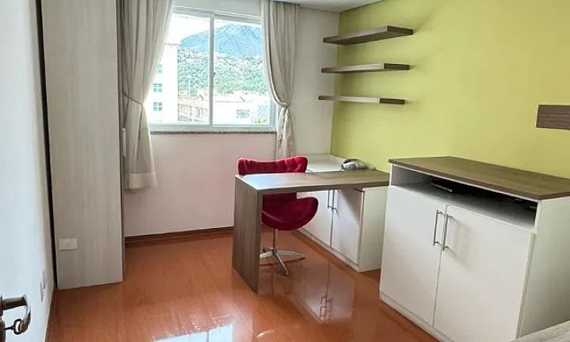 3 Quartos (2 Suites)...
