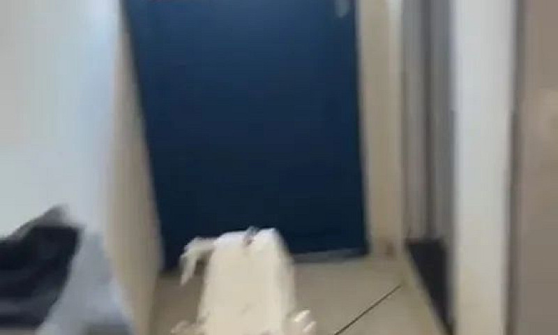 Aluga Se Uma Casa ...