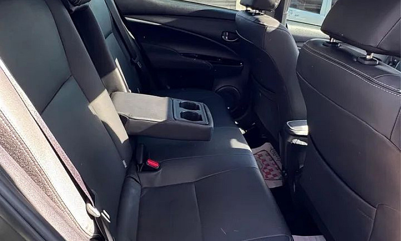 Toyota Yaris Xls Sed...