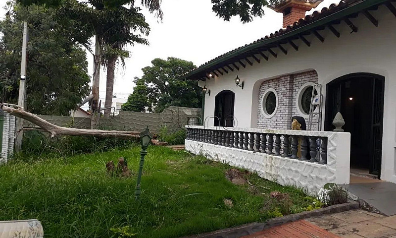 Casa Para Venda E Lo...
