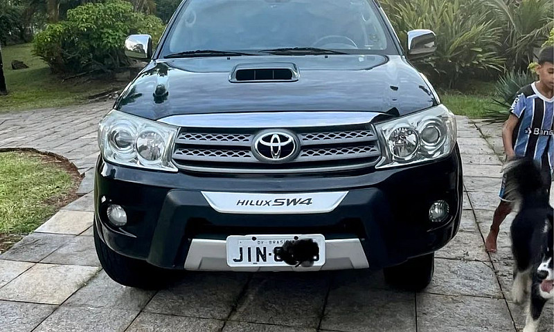 Toyota Hilux Sw4 Srv...