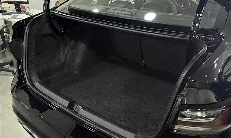 Volkswagen Virtus Hi...