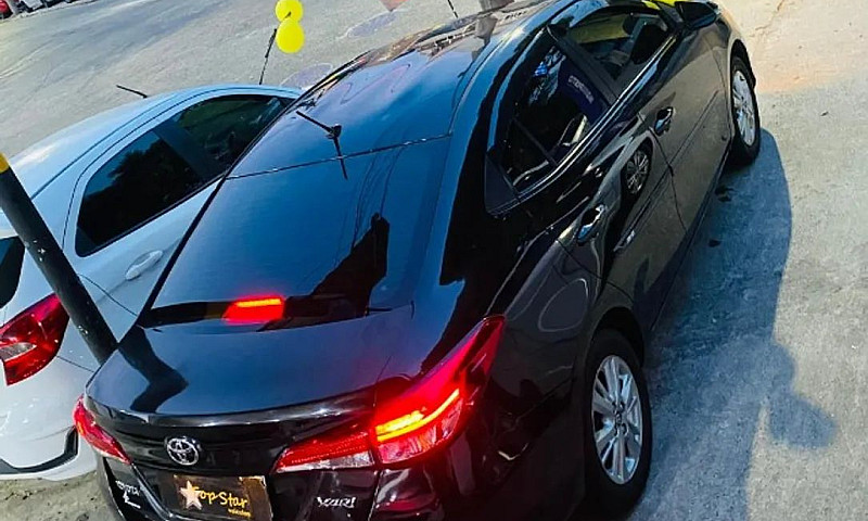 Toyota Yaris Xl Seda...