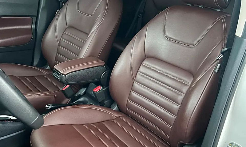Nissan Kicks Exclusi...