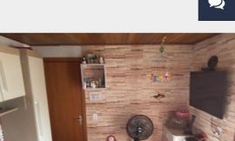 Vende-Se Casa Trinda...