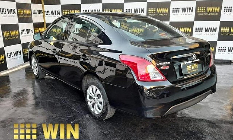 Nissan Versa 16 S 20...
