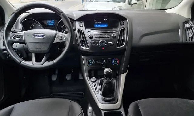 Ford Focus Se 1.6 20...