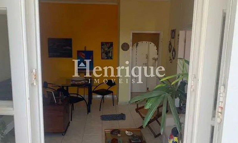 Apartamento-À Venda-...