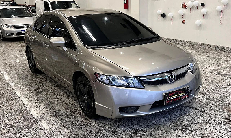 Honda Civic 1.8 Aut....