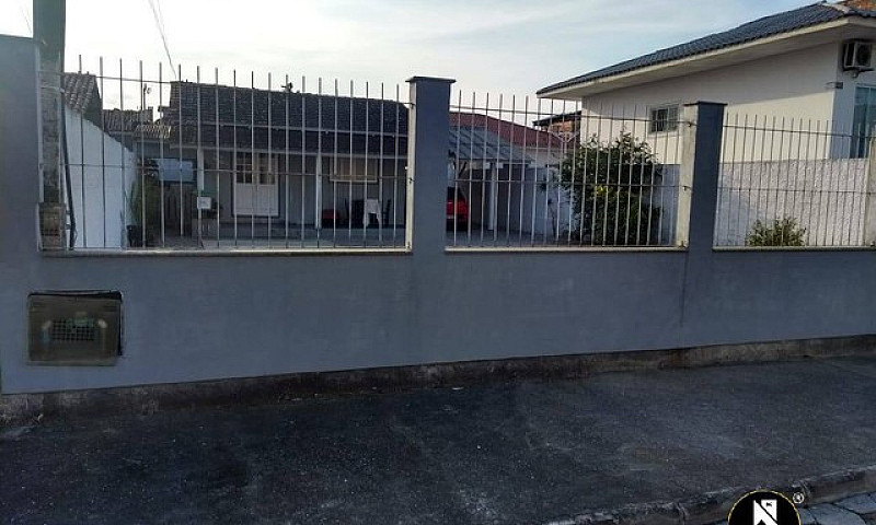 Casa De 2 Dormitório...