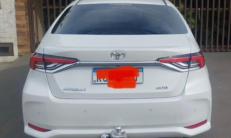 Corolla Altis Premiu...