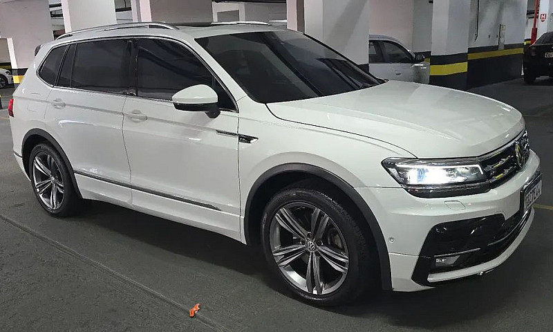 Tiguan Allspace Blin...