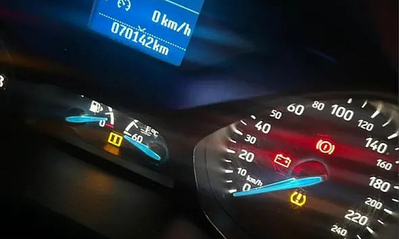 Ford Focus Fastback ...