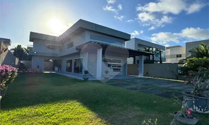 Condomínio Com 4 Qua...