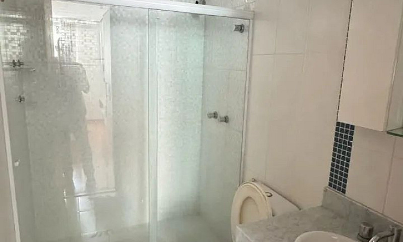3 Quartos (2 Suites)...