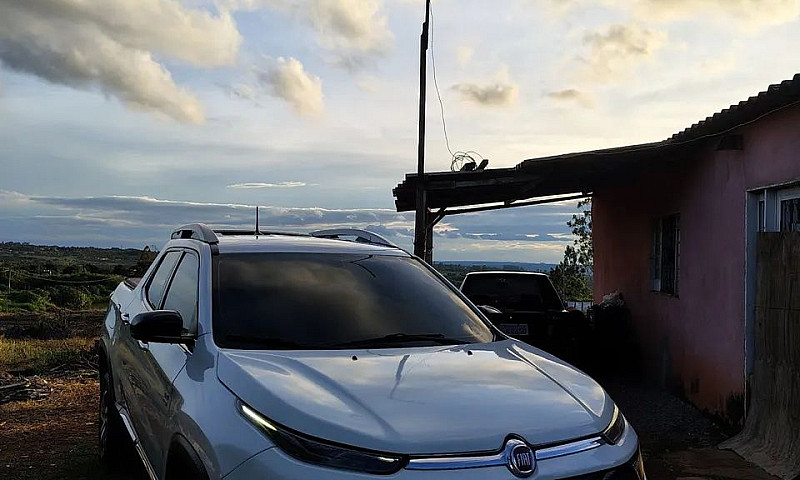 Fiat Toro Volcano 2....