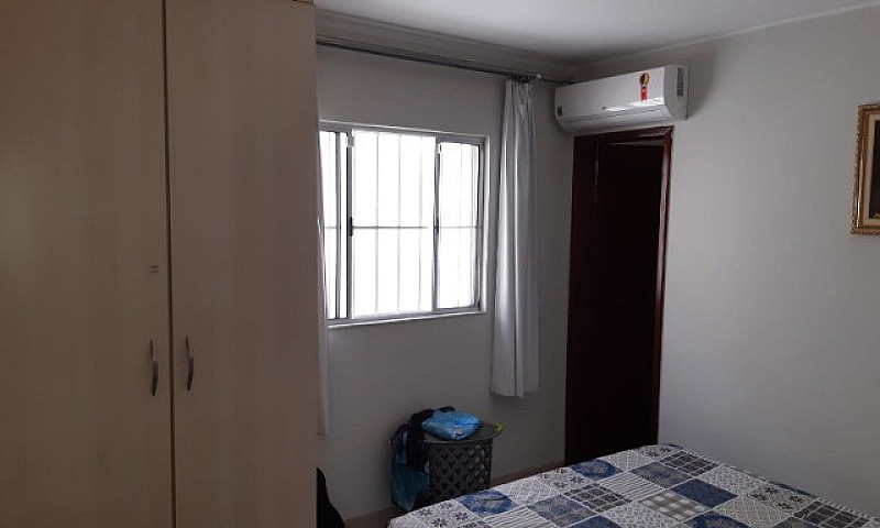 Casa Térrea Com Habi...