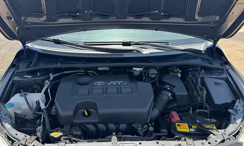 Toyota Corolla Gli 1...