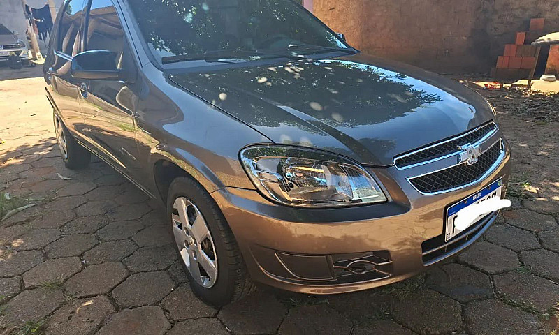 Chevrolet Celta Adva...