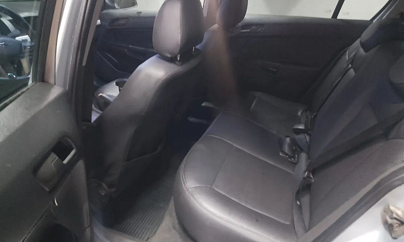 Chevrolet Vectra Exp...