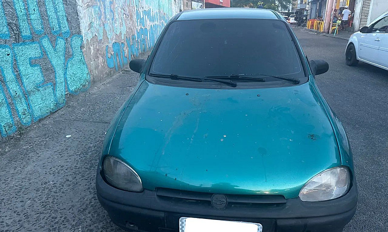 Chevrolet Corsa Supe...