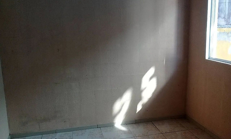 Alugo Apto ...