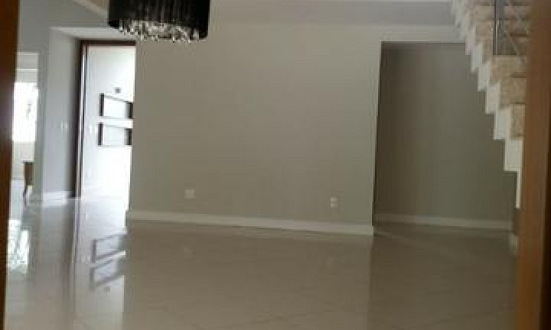 Casa Com 4/4 Com 4 S...