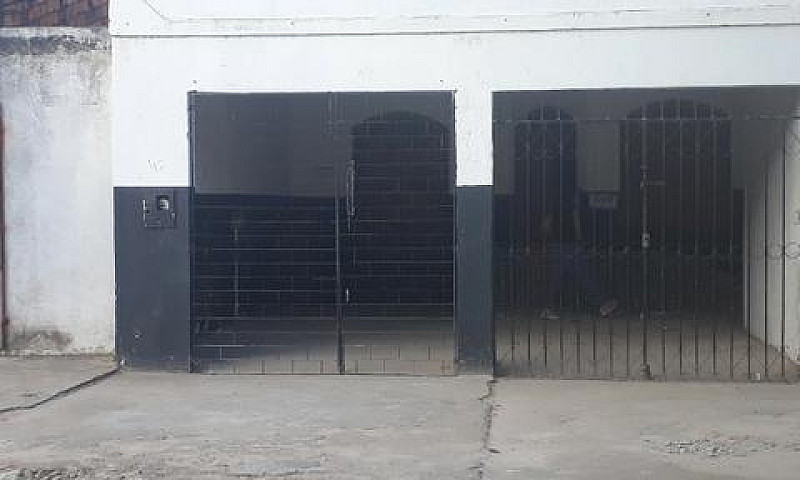 Alugo Casa No Santos...