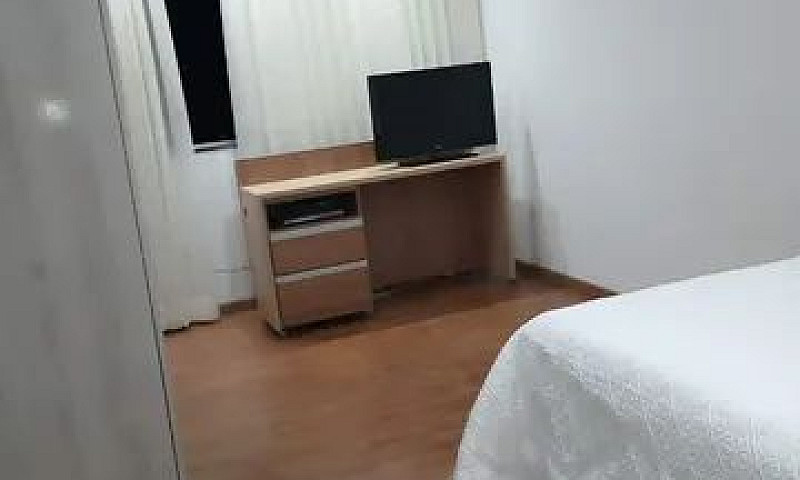 Aluga-Se Casa...