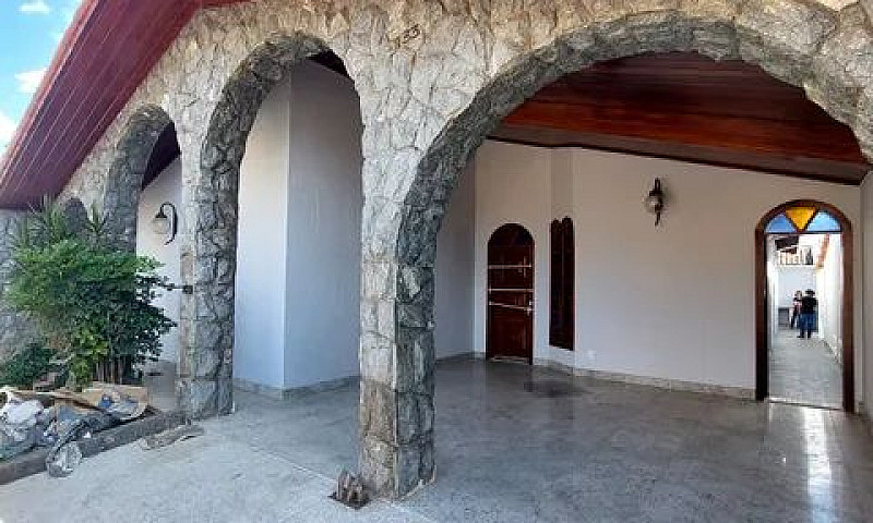 Alugo Casa Comercial...