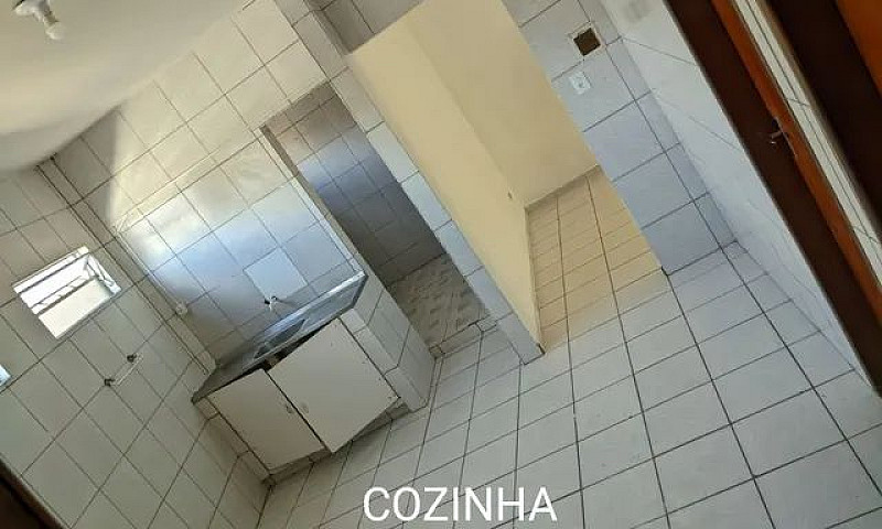 Aluga-Se Casa No Alt...