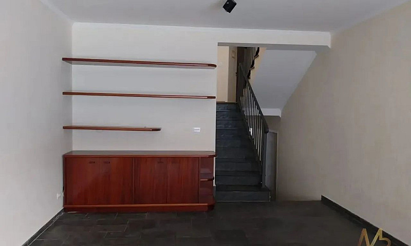 Casa Com 4 Dormitóri...