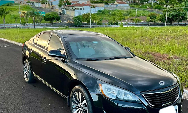 Kia Motors Cadenza E...