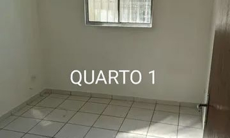 Aluga-Se Casa No Alt...