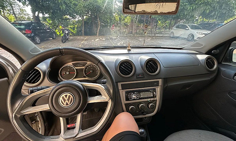 Voyage 1.6 Modelo 20...