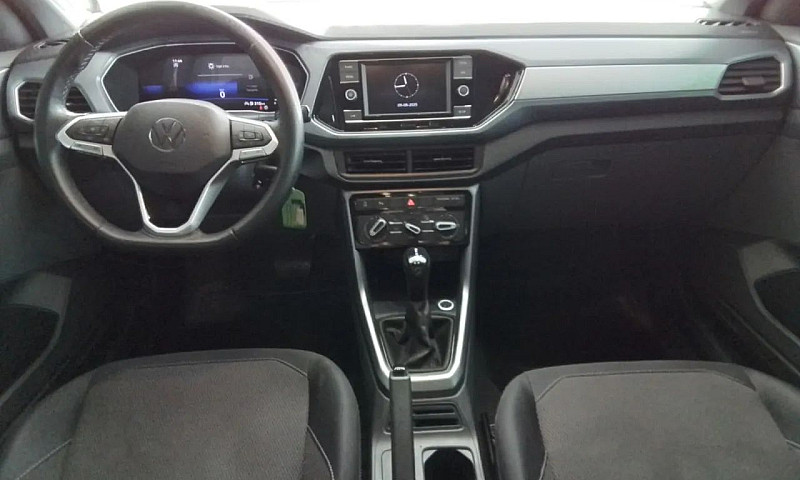 Volkswagen T-Cross 1...